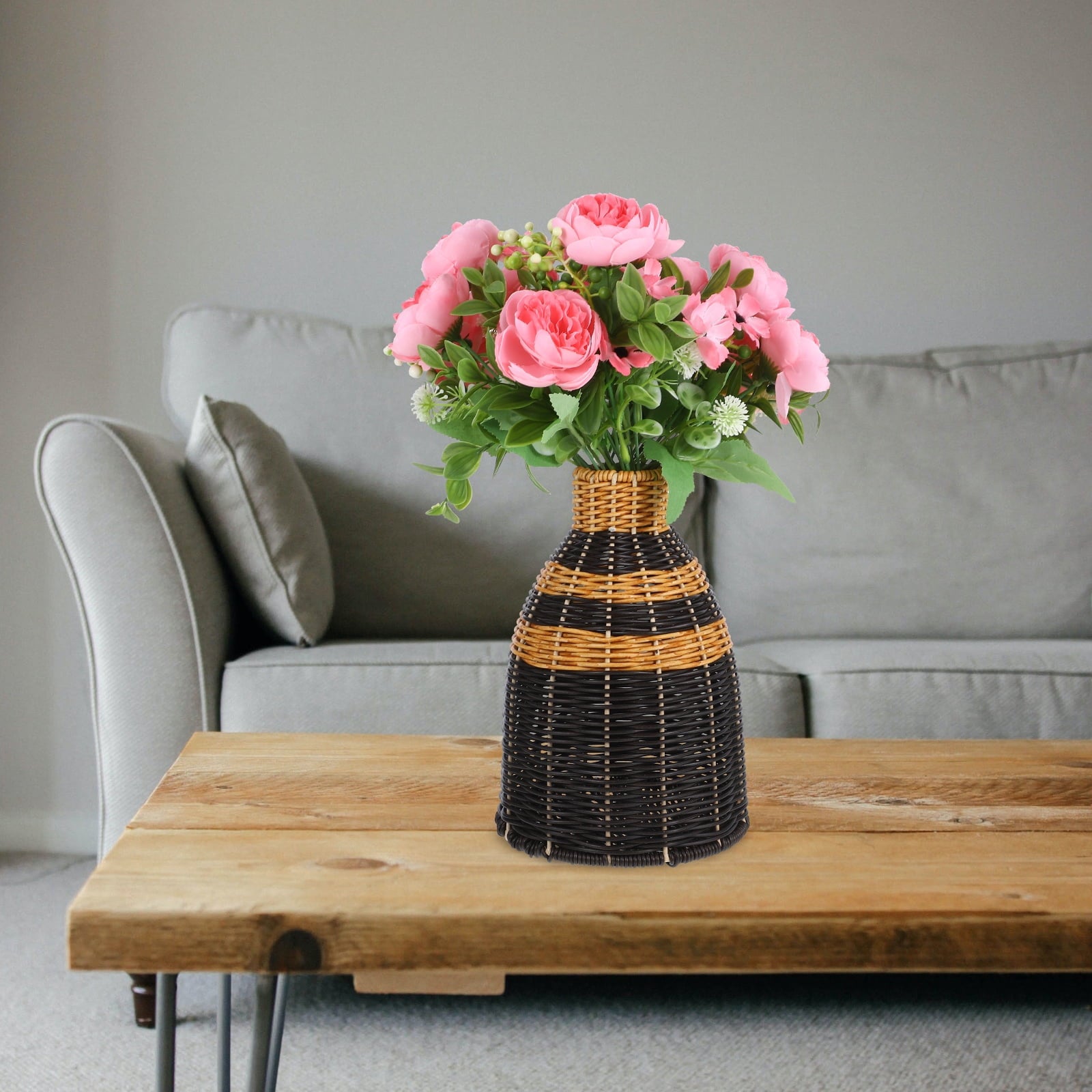 Homoyoyo Rustic Black Woven Vase with Plastic and Iron Frame for Stylish Home Decor