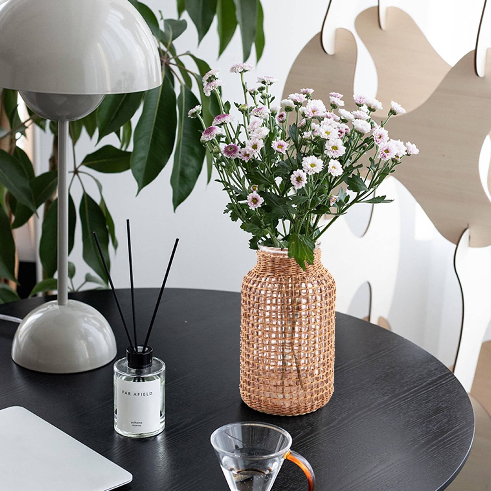 1 x Creative Vase-As shown